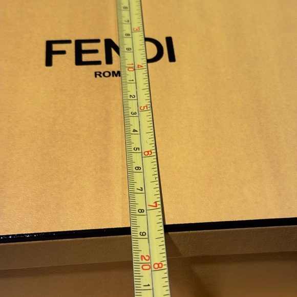 Fendi Box - Picture 9 of 10